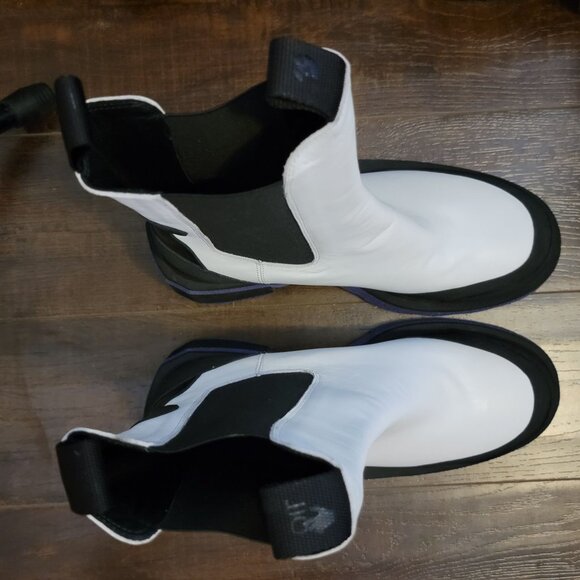 NEW OFF-WHITE Sponge Chelsea Boots Womens 11 Punk Grunge Whimsygoth Indie - Picture 4 of 10